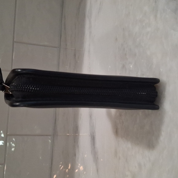 Storage Case - Picture 5 of 7